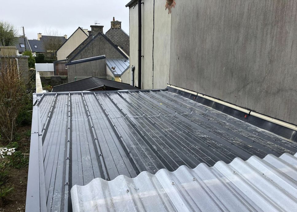 Réparation toiture professionnelle à Carhaix-Plouguer et environs